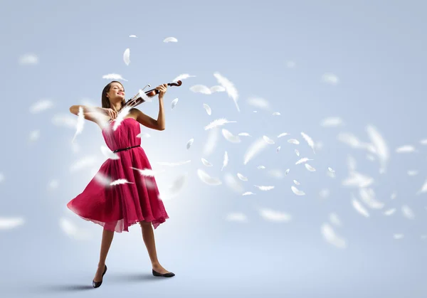 Kvinna med violin — Stockfoto