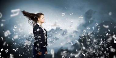 yorgun ofis çalışanı