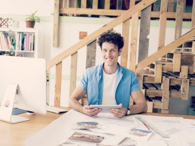 İş yerinde profesyonel tasarım