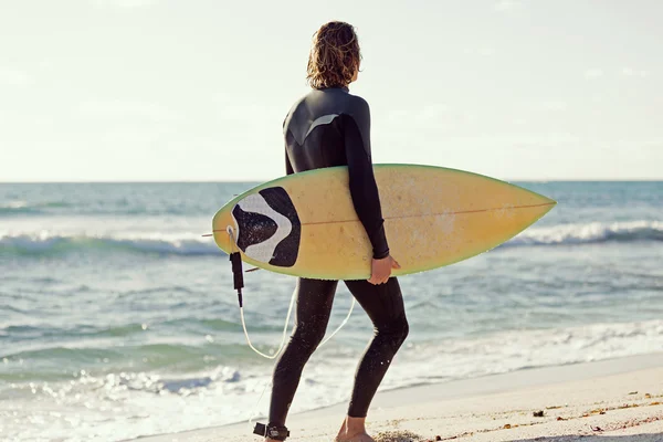 Pronti a incontrare le onde — Foto Stock