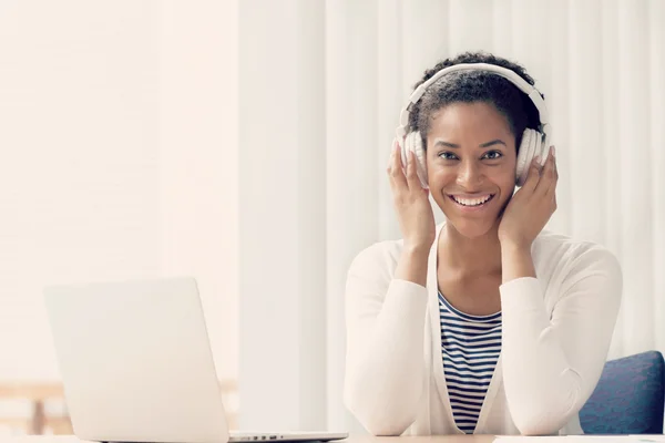 El trabajo puede ser divertido y placentero — Foto de Stock