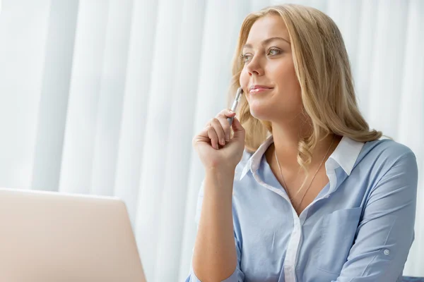 Designing her next big dream — Stock Photo, Image