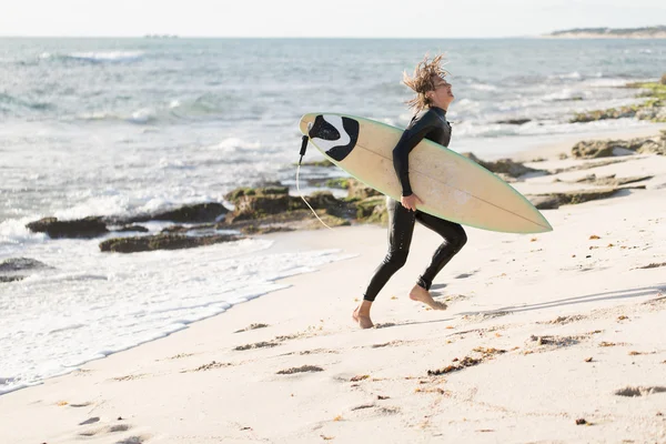 El surf me hace sentir vivo — Foto de Stock