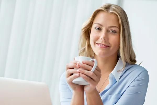 Few minutes of rest during a busy day — Stock Photo, Image