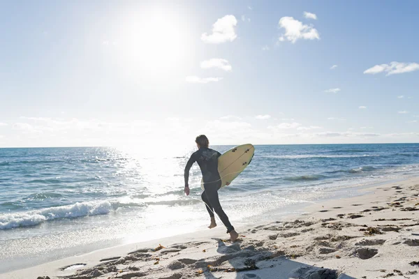 Ogni surf è il migliore — Foto Stock