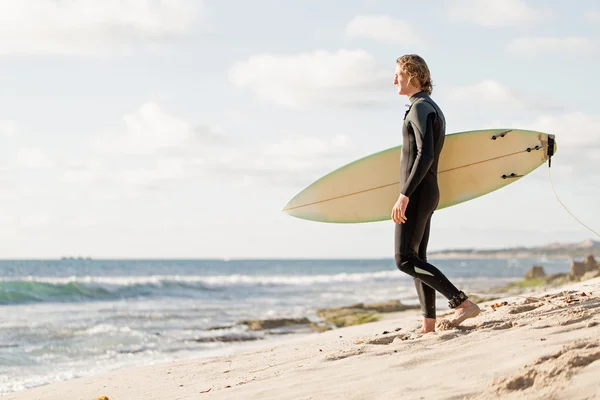 Surfing je víc než koníček — Stock fotografie