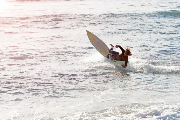 Surfing gör mig levande — Stockfoto