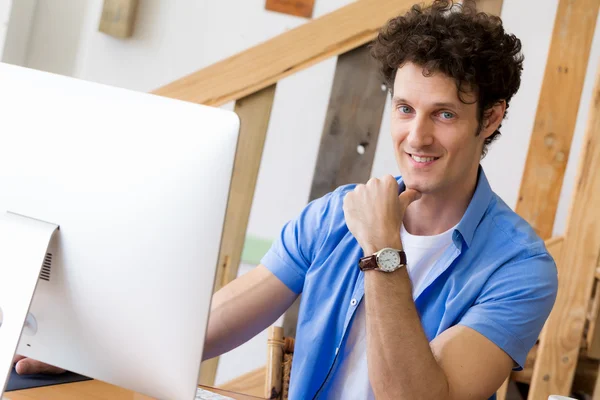 Het werk zal worden uitgevoerd — Stockfoto