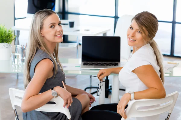 Wir bilden zusammen ein tolles Team — Stockfoto