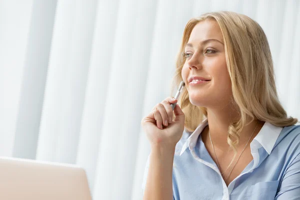 Designing her next big dream — Stock Photo, Image