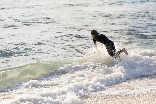 Sörf hayatta hissetmemi sağlıyor — Stok fotoğraf