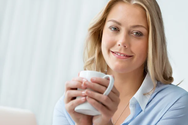 Enkele minuten van rust tijdens een drukke dag — Stockfoto