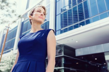 Yeni iş günü önde gidiyor