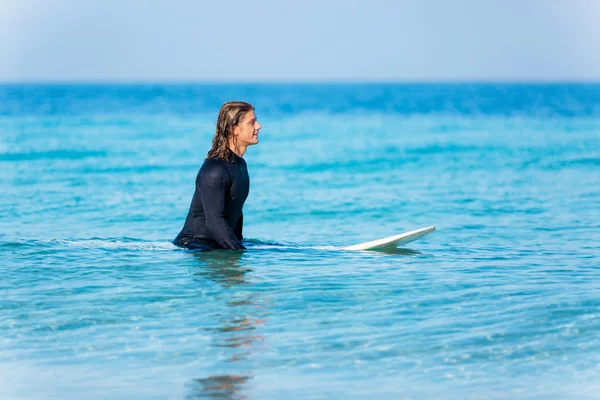 Prêt à frapper les vagues — Photo