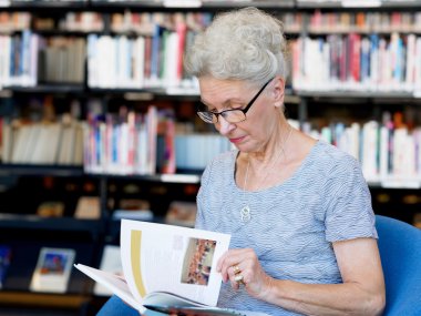 Yeni kitaplar ile onun zaman ayırdığınız