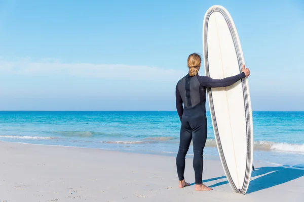 Waitming for a perfect wave — Stock Photo, Image