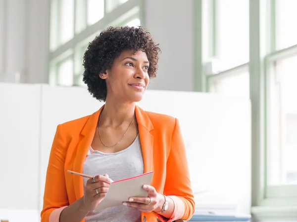 Portrait of young businesswoman — Stock Photo, Image