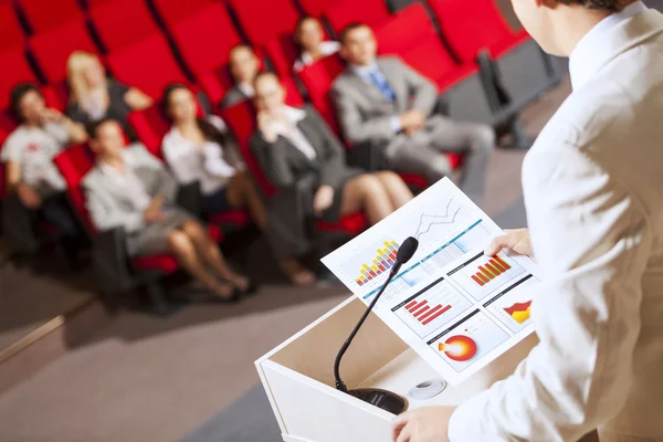 Speaker at stage — Stock Photo, Image