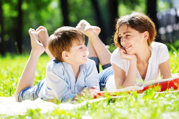 Wochenende im Park — Stockfoto