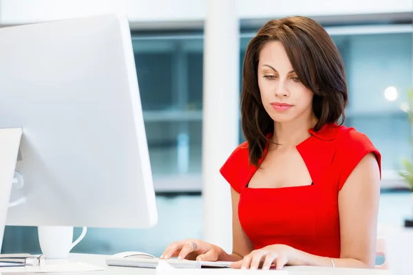 Modern successful business woman — Stock Photo, Image