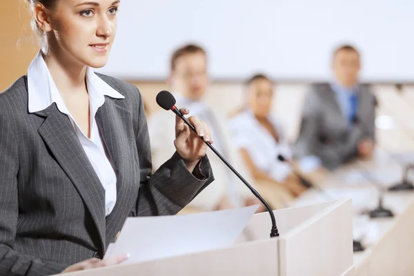 Speaker at stage — Stock Photo, Image