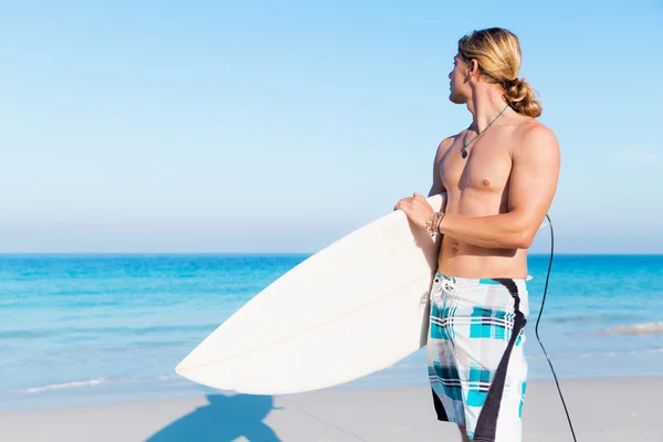 Prêt à frapper les vagues — Photo