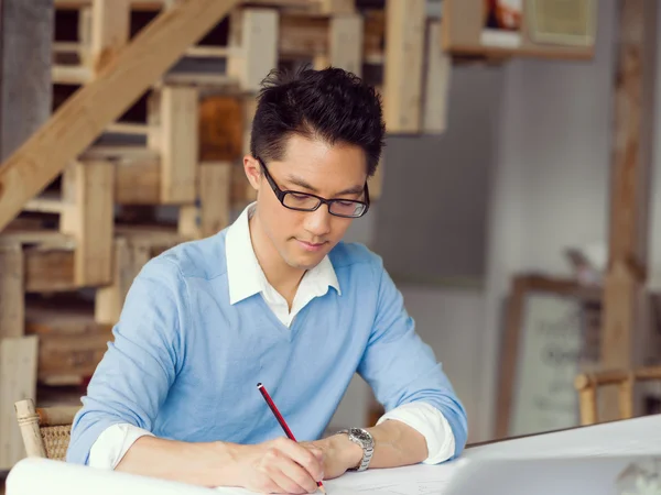 Retrato de un joven empresario —  Fotos de Stock