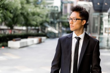 Benim iş konusunda ciddi