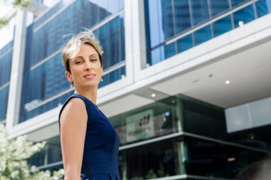 Yeni iş günü önde gidiyor