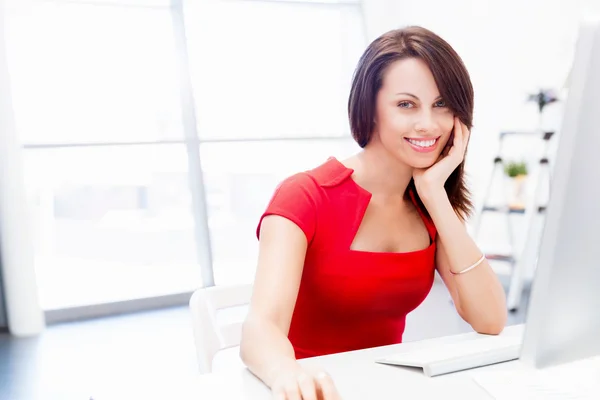 Modern successful business woman — Stock Photo, Image