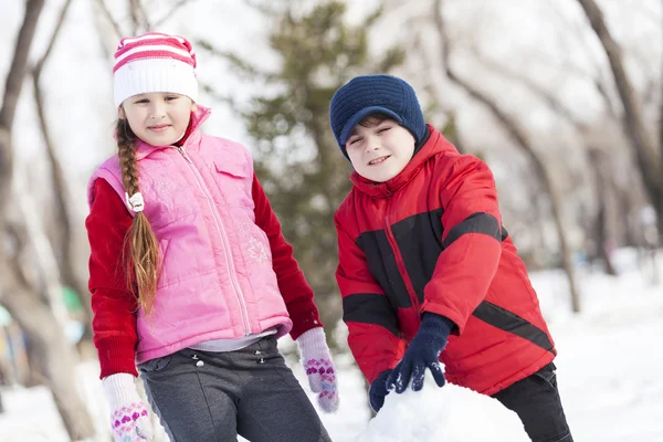 Giochi attivi invernali — Foto Stock