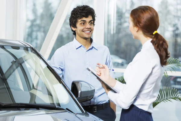 Este carro é perfeito para você — Fotografia de Stock