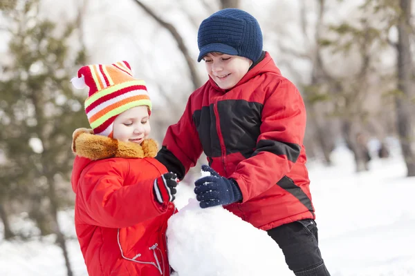 Winter active games — Stock Photo, Image