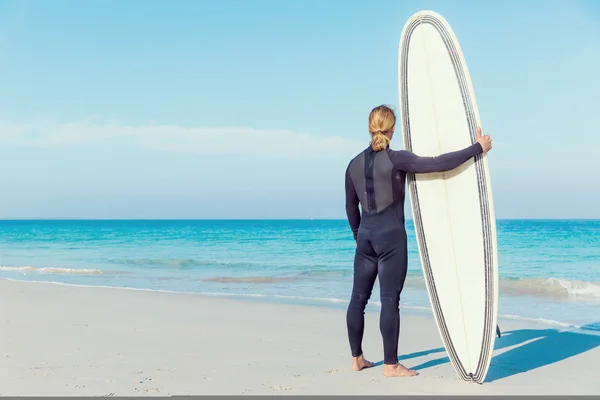 Waitming for a perfect wave — Stock Photo, Image