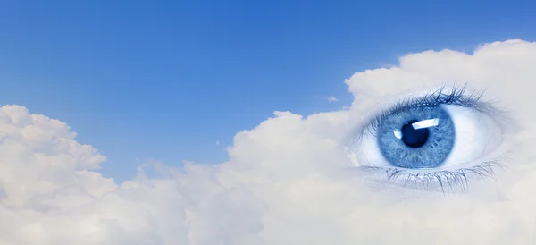 Eye in sky — Stock Photo, Image