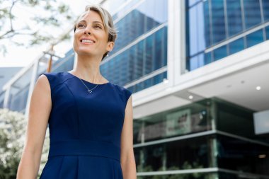 Yeni iş günü önde gidiyor