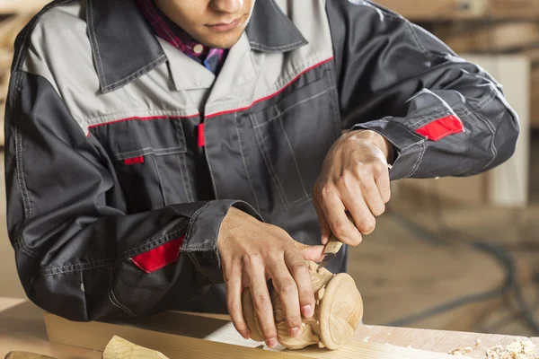 Snickare på jobbet — Stockfoto