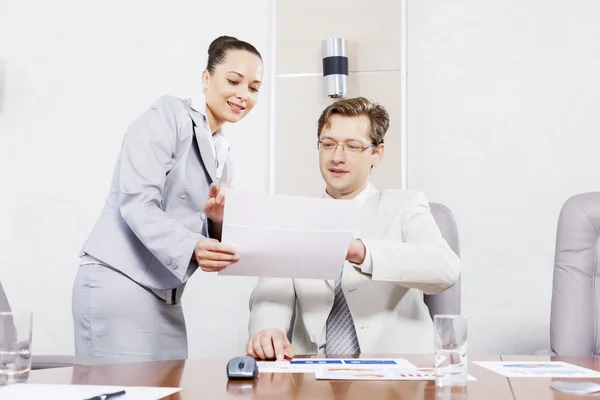 Augenblicke im Büro — Stockfoto