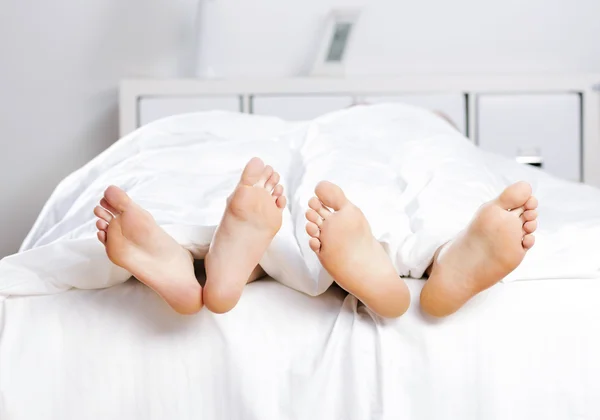 Coppia a letto — Foto Stock