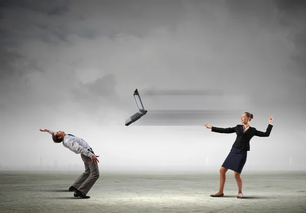 Two business people fighting with each other — Stock Photo, Image