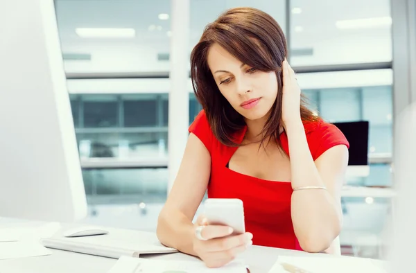 Modern successful business woman — Stock Photo, Image