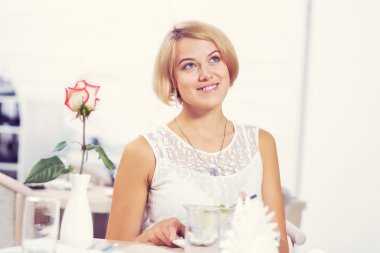 Bir fincan çay istiyorum