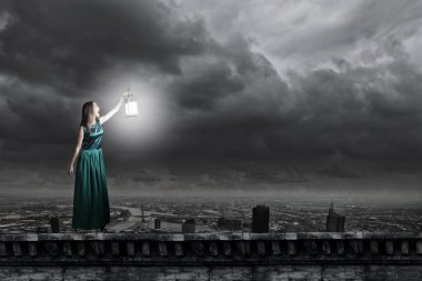 Karanlıkta kaybetti