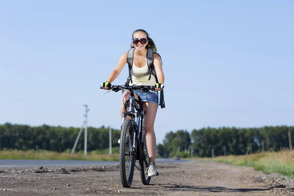 Sommaren cykel promenad — Stockfoto