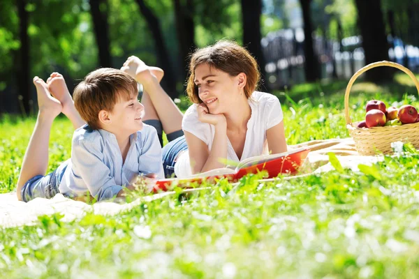 Wochenende im Park — Stockfoto