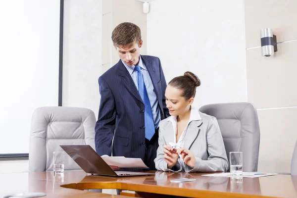 Momenti di lavoro ufficio — Foto Stock