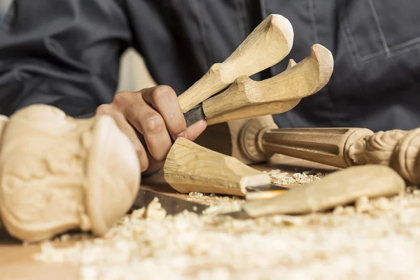 Tischler bei der Arbeit — Stockfoto