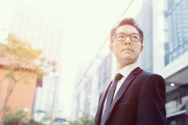 Benim iş konusunda ciddi