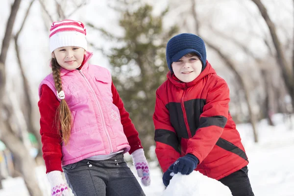 Winter active games — Stock Photo, Image