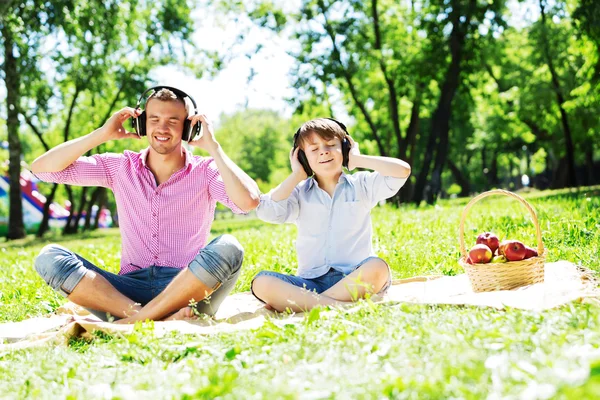 Wochenende im Park — Stockfoto